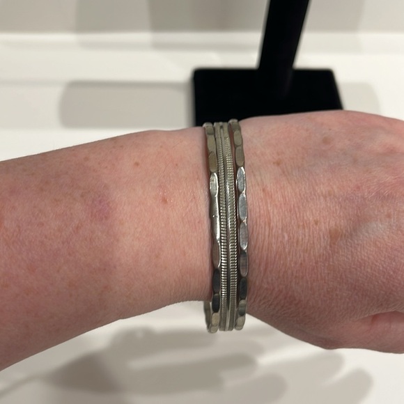 Faux, Elegant Silver Bangle, Costume Bracelet set. - Picture 7 of 7